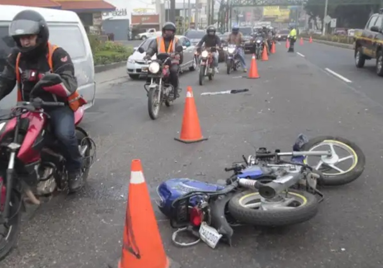 Los motoristas protagonizan la mayorí­a de accidentes en distintas partes del paí­s los-motoristas-protagonizan-la-mayoria-de-accidentes-en-distintas-partes-del-pais-160737-160741.jpg