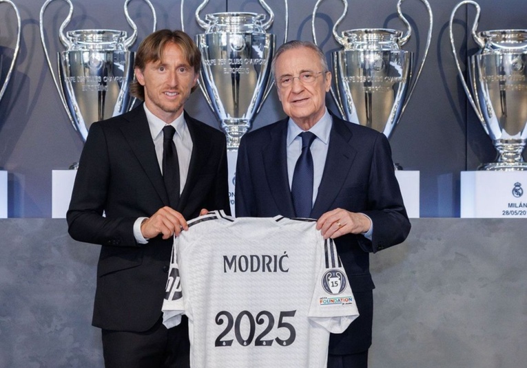   Luka Modric renueva con el Real Madrid hasta 2025 luka-modric-renueva-con-el-real-madrid-hasta-2025-173612-173643.jpg