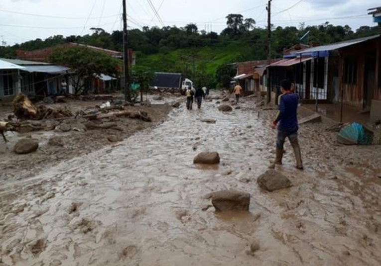 Más de 10.000 familias afectadas por lluvias en Colombia m-s-de-10-000-familias-afectadas-por-lluvias-en-colombia-092515-092545.jpg