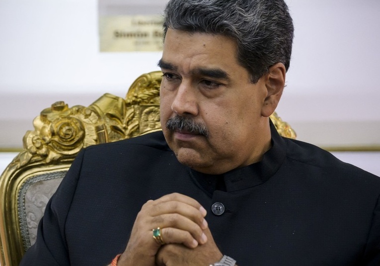 Maduro afirma que en Venezuela no se impondrá la fórmula extremista de Milei y Bolsonaro maduro-afirma-que-en-venezuela-no-se-impondr-la-formula-extremista-de-milei-y-bolsonaro-093052-093107.jpg