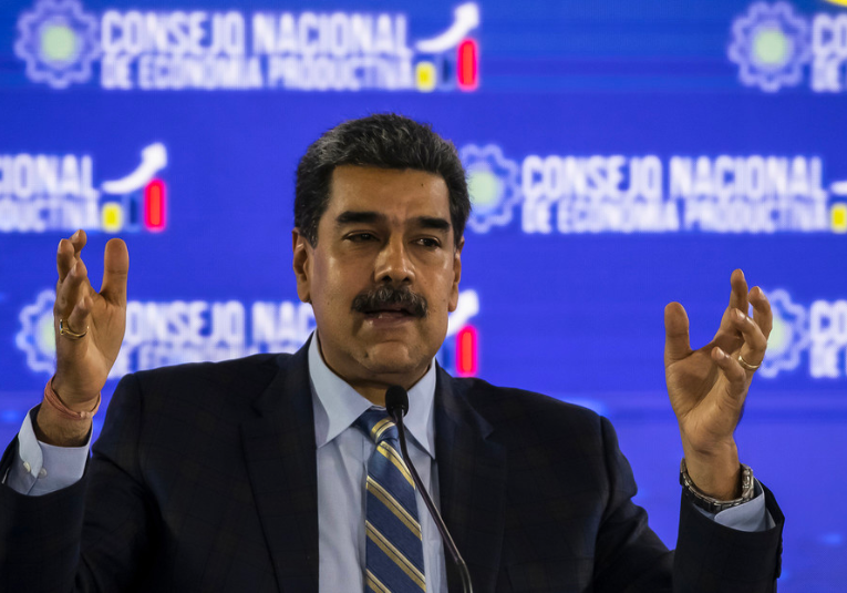 Maduro exhorta a Guyana a que no se convierta en una base militar de EE.UU. contra Venezuela maduro-exhorta-a-guyana-a-que-no-se-convierta-en-una-base-militar-de-ee-uu-contra-venezuela-085632-085655.png