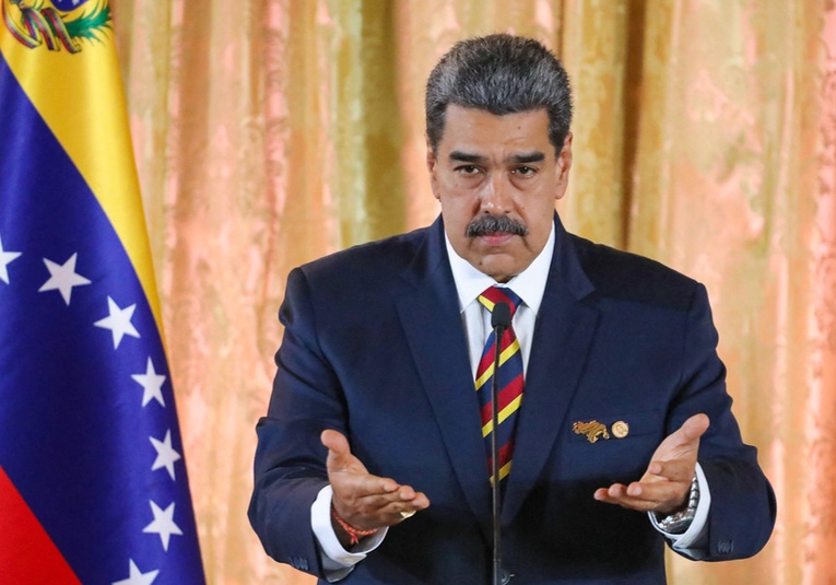 Maduro tacha a Milei de títere que está regalando las Malvinas maduro-tacha-a-milei-de-titere-que-est-regalando-las-malvinas-095847-095914.jpg