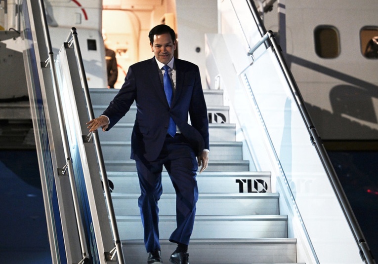 Marco Rubio llega a Turquía marco-rubio-llega-a-turquia-152936-152950.jpg