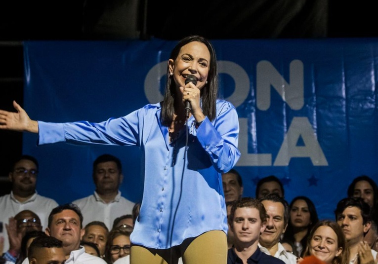 María Corina Machado desafía inhabilitación y confirma su participación en elecciones de 2024 en Venezuela maria-corina-machado-desafia-inhabilitacion-y-confirma-su-participacion-en-elecciones-de-2024-en-venezuela-172403-172512.jpg