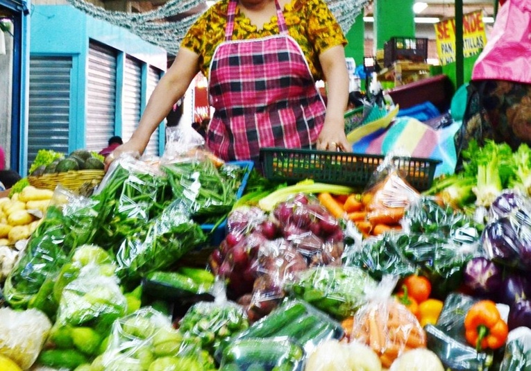 Mercados abiertos el lunes y martes, cerrarán el miércoles para sumarse a manifestación mercados-abiertos-el-lunes-y-martes-cerrar-n-el-miercoles-para-sumarse-a-manifestacion-130114-130324.jpg