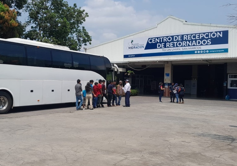 México deporta a 42 niños guatemaltecos no acompañados mexico-deporta-a-42-ninos-guatemaltecos-no-acompanados-180229-180532.jpg