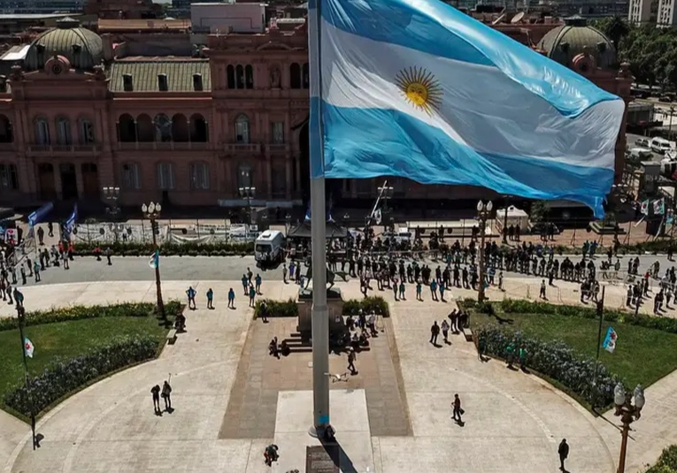 Milei y 18 gobernadores de Argentina firman pacto político milei-y-18-gobernadores-de-argentina-firman-pacto-politico-095527-095538.jpg