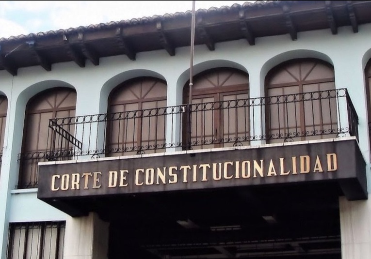 Mineduc continuará sancionando a maestros en paro tras resolución de la CC