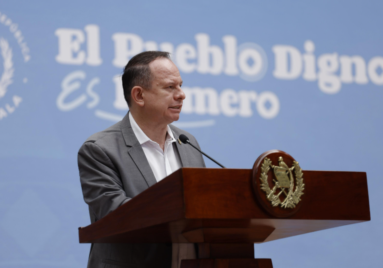 Ministerio de Desarrollo brinda alimentos a familias afectadas por los sismos
