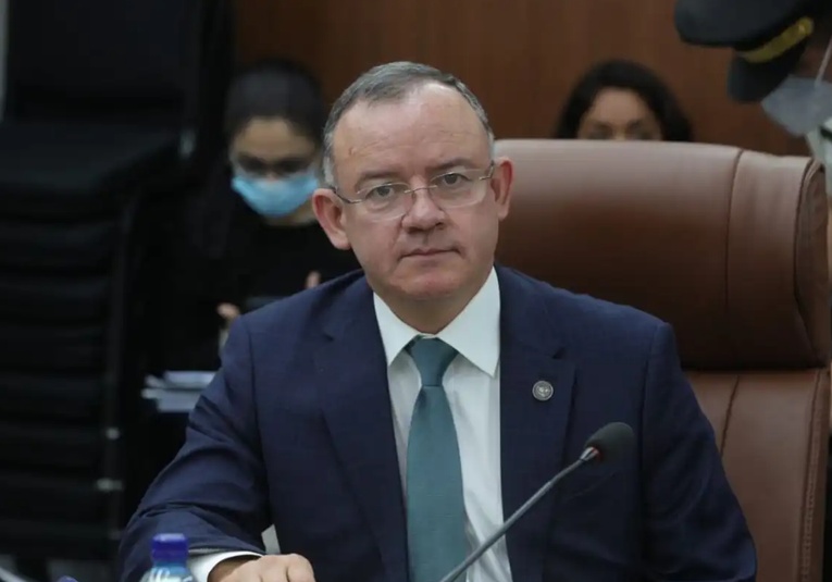 Ministro de Gobernación ordena mayor rigor en operativos contra prestamistas colombianos ministro-de-gobernacion-ordena-mayor-rigor-en-operativos-contra-prestamistas-colombianos-161232-161333.jpg