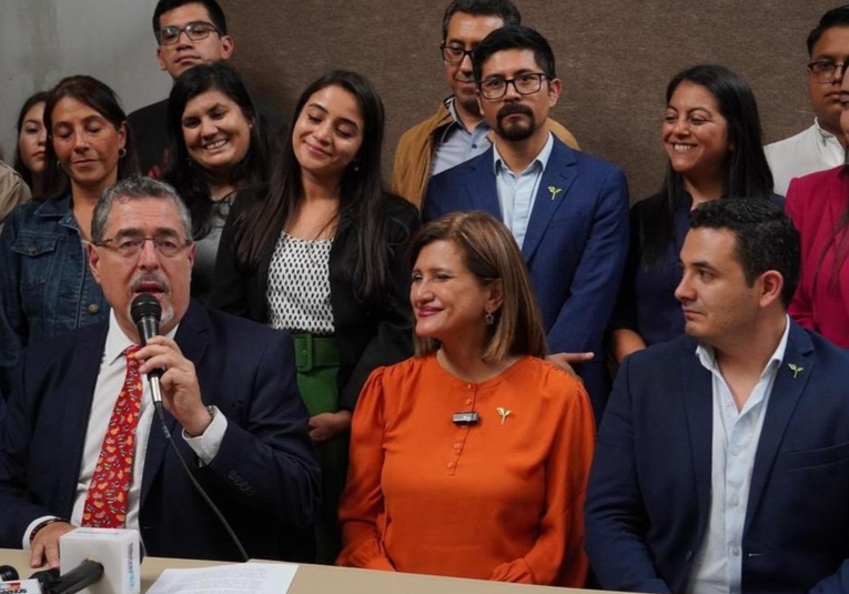 Movimiento Semilla apela ante la CC para revertir suspensión de su personalidad jurídica movimiento-semilla-apela-ante-la-cc-para-revertir-suspension-de-su-personalidad-juridica-162104-162107.jpg