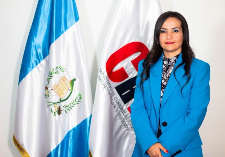 Nombran nueva viceministra