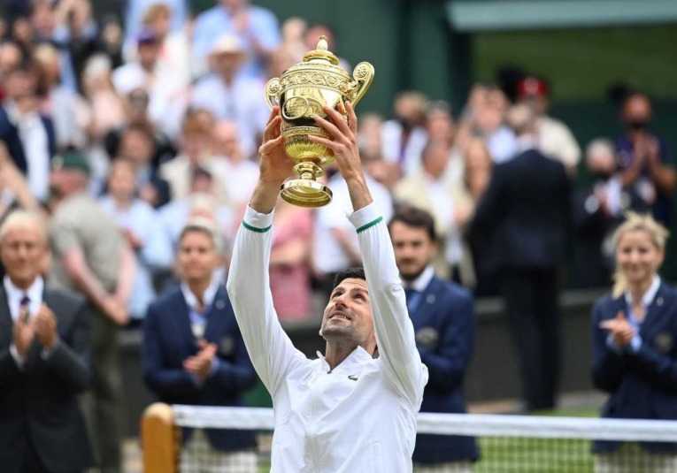 Novak Djokovic acaba con Berrettini en Wimbledon e iguala a Nadal y Federer con 20 Grand Slams novak-djokovic-acaba-con-berrettini-en-wimbledon-e-iguala-a-nadal-y-federer-con-20-grand-slams-100152-100308.jpg