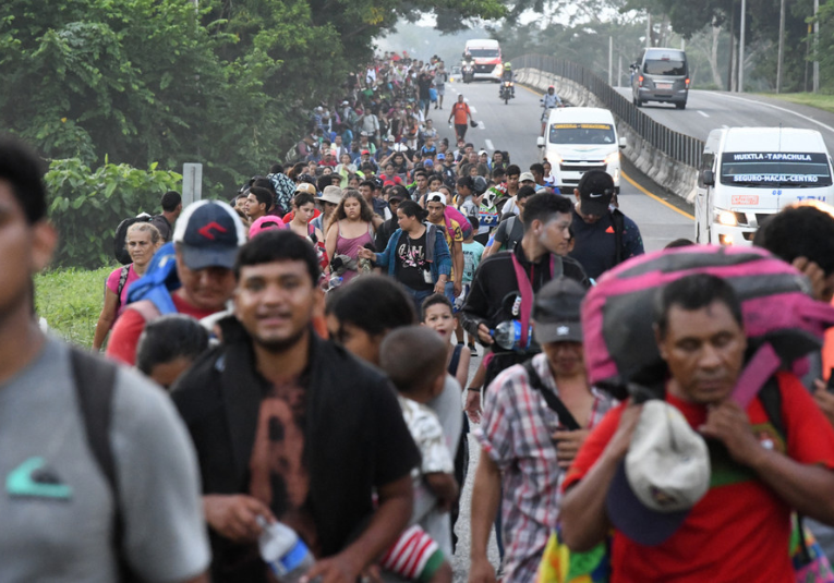 Nueva caravana migrante de más de 3.000 personas parte del sur de México hacia EE.UU. nueva-caravana-migrante-de-m-s-de-3-000-personas-parte-del-sur-de-mexico-hacia-ee-uu-092209-092228.png