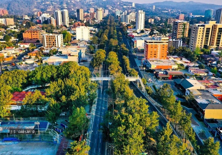 Nuevas rutas de tráfico: Construcción de paso a desnivel lleva a cambios en Boulevard Vista Hermosa nuevas-rutas-de-tr-fico-construccion-de-paso-a-desnivel-lleva-a-cambios-en-boulevard-vista-hermosa-180142-180234.jpg