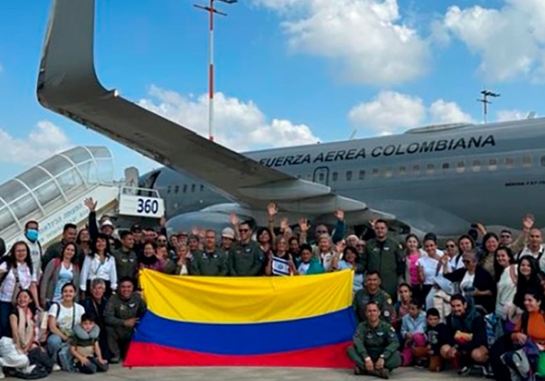 Operativo de evacuación: 110 colombianos regresan de Israel en avión militar operativo-de-evacuacion-110-colombianos-regresan-de-israel-en-avion-militar-182526-182532.jpg