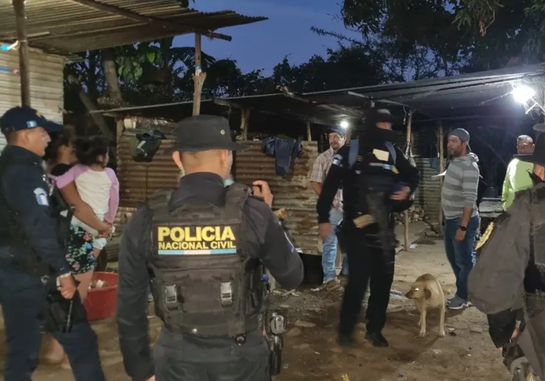 Operativos en Escuintla dejan cuatro detenidos por crímenes vinculados al secuestro y asesinato