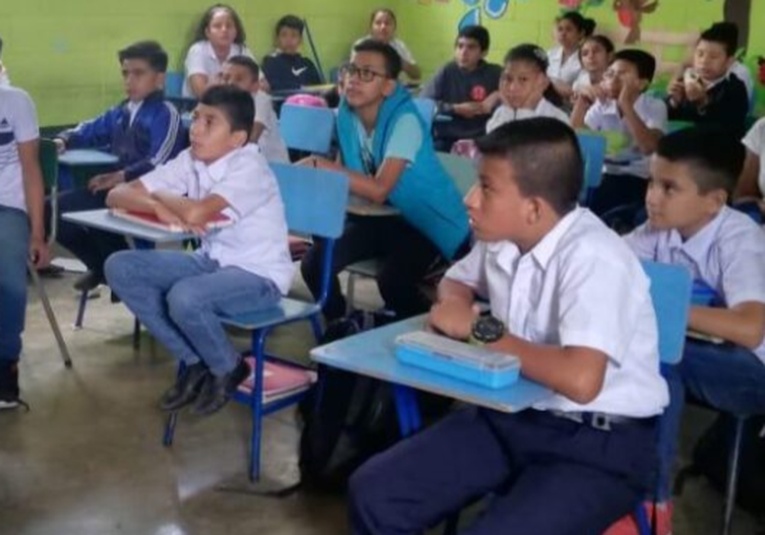 Padres de familia lideran proyecto de remozamiento de escuela en Esquipulas con inversión de Q2 millones padres-de-familia-lideran-proyecto-de-remozamiento-de-escuela-en-esquipulas-con-inversion-de-q2-millones-193553-193726.jpg