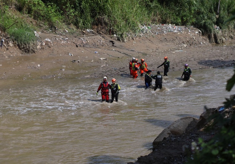 Padres de menor desaparecido en río Las Vacas sugieren posible secuestro, Ministerio Público investiga padres-de-menor-desaparecido-en-rio-las-vacas-sugieren-posible-secuestro-ministerio-publico-investiga-152534-152626.jpg