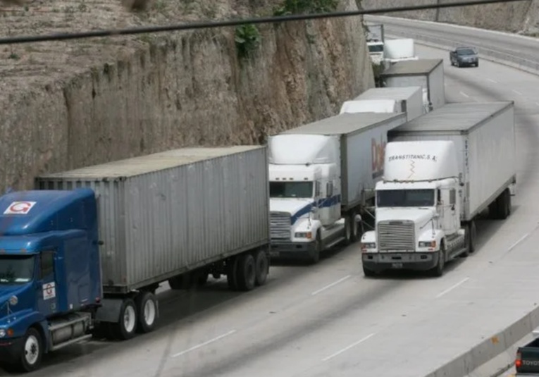 Pilotos de transporte pesado anuncian paro de labores para este lunes pilotos-de-transporte-pesado-anuncian-paro-de-labores-para-este-lunes-162126-162203.jpg