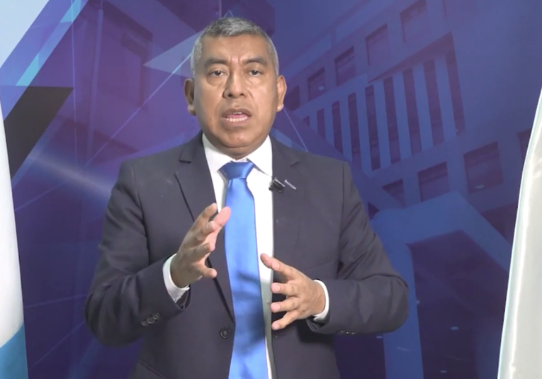 Por esta razón FECI ordenó captura contra Solórzano Foppa y otros dos abogados por-esta-razon-feci-ordeno-captura-contra-solorzano-foppa-y-otros-dos-abogados-141015-141028.png