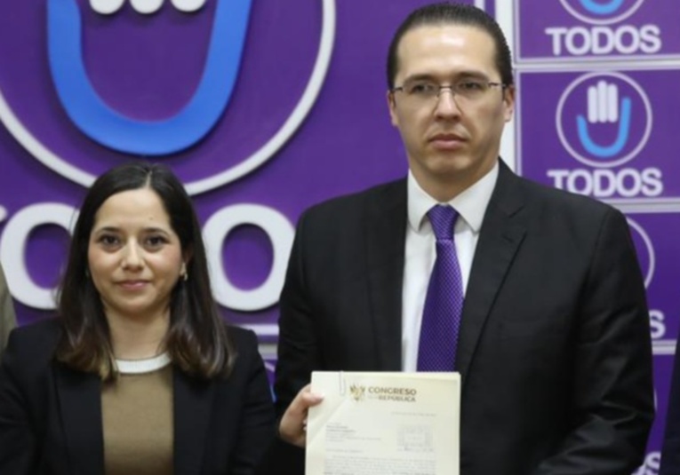 Presentan iniciativa para que se declare como organización terrorista a las maras presentan-iniciativa-para-que-se-declare-como-organizacion-terrorista-a-las-maras-140031-141010.jpg