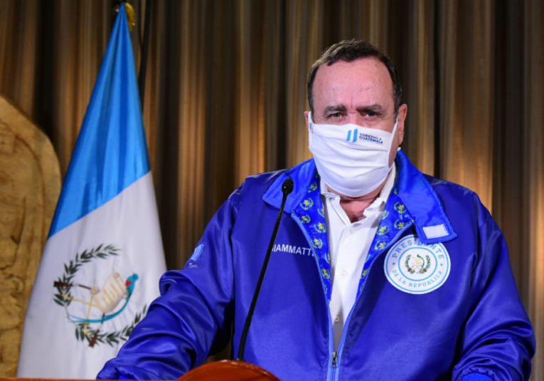 Presidente Alejandro Giammattei dió a conocer que las vacunas rusas vienen a finales de abril. presidente-alejandro-giammattei-dio-a-conocer-que-las-vacunas-rusas-vienen-a-finales-de-abril-164305-164330.png