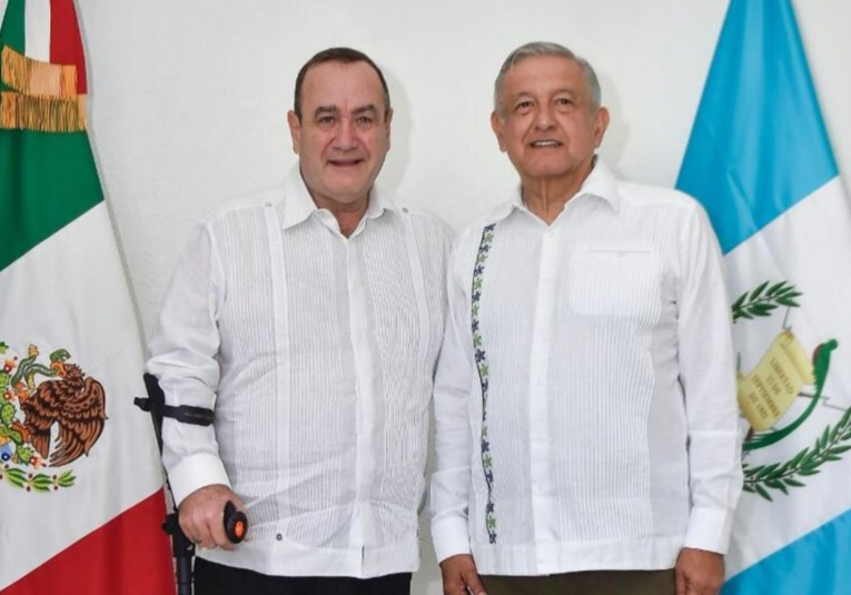  Presidente Alejandro Gimmattei se reúne con el mandatario de México Andrés López Obrador.  presidente-alejandro-gimmattei-se-reune-con-el-mandatario-de-mexico-andres-lopez-obrador-162459-162514.png