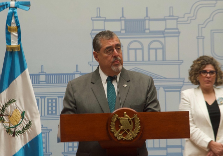 Presidente Arévalo asistirá a la toma de posesión de Claudia Sheinbaum en México presidente-arevalo-asistir-a-la-toma-de-posesion-de-claudia-sheinbaum-en-mexico-153201-153224.jpg