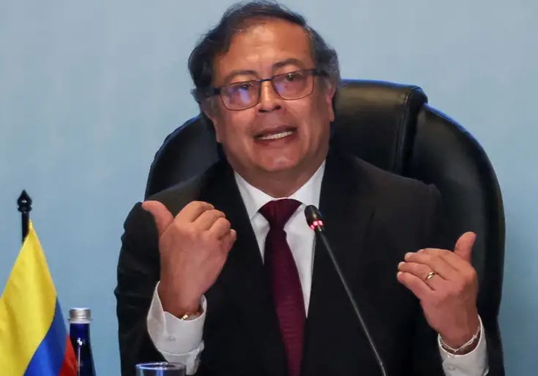 Presidente de Colombia defiende su reforma pensional presidente-de-colombia-defiende-su-reforma-pensional-085011-085044.jpg