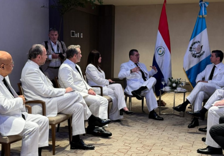 Presidentes de Guatemala y Paraguay fortalecen lazos en reunión bilateral en República Dominicana presidentes-de-guatemala-y-paraguay-fortalecen-lazos-en-reunion-bilateral-en-republica-dominicana-153006-153045.jpg