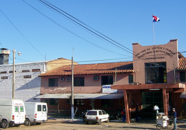 Presos toman el penal de Tacumbú, la cárcel más grande de Paraguay presos-toman-el-penal-de-tacumbu-la-c-rcel-m-s-grande-de-paraguay-155014-155110.jpg