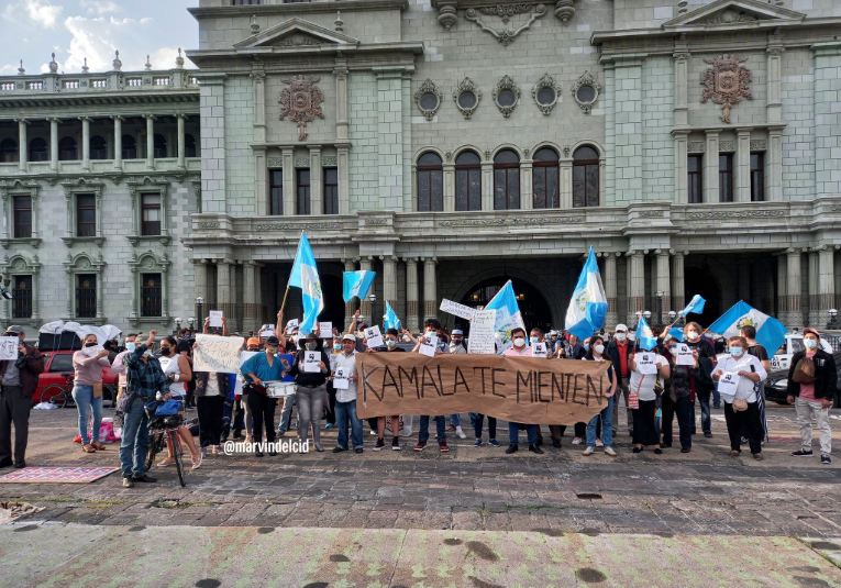 Protestas alrededor del Palacio Nacional debido a la visita de  Vicepresidenta de Estados Unidos.  protestas-alrededor-del-palacio-nacional-debido-a-la-visita-de-vicepresidenta-de-estados-unidos-170011-170032.png
