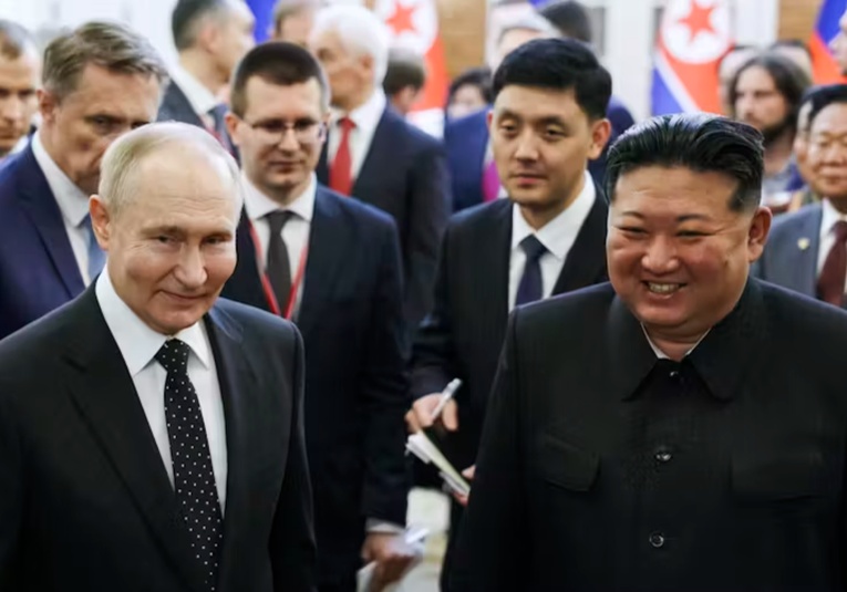 Putin y Kim Jong Un acuerdan reforzar cooperación antes de cumbre con Trump putin-y-kim-jong-un-acuerdan-reforzar-cooperacion-antes-de-cumbre-con-trump-150304-150310.jpg