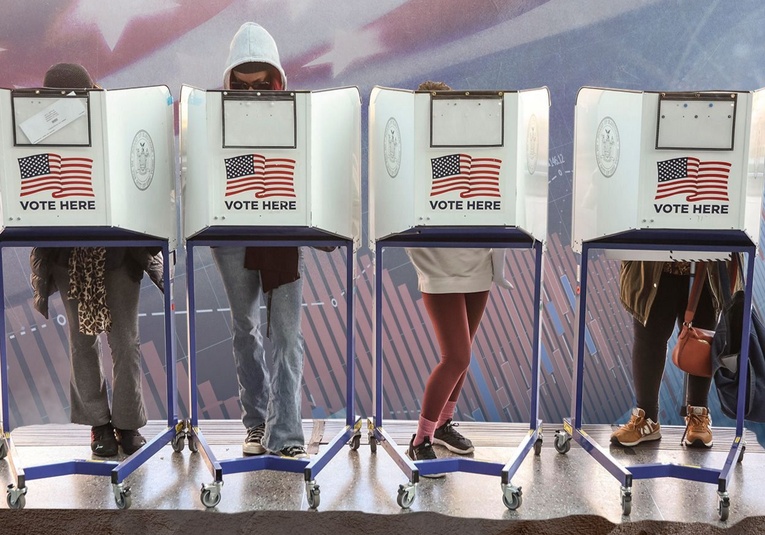 Quién ha votado a Trump: se dispara su apoyo entre los hombres jóvenes, latinos y no universitarios quien-ha-votado-a-trump-se-dispara-su-apoyo-entre-los-hombres-jovenes-latinos-y-no-universitarios-090311-090316.jpg
