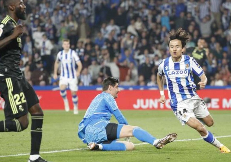 Real Sociedad 2-0 Real Madrid: el Madrid resbala en Anoeta y pone a tiro el 'alirón' del Barí§a