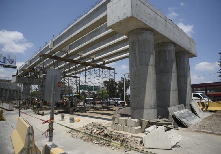 Reinician los trabajos de construcción del paso a desnivel en la Calzada Roosevelt reinician-los-trabajos-de-construccion-del-paso-a-desnivel-en-la-calzada-roosevelt-124755-124857.jpg
