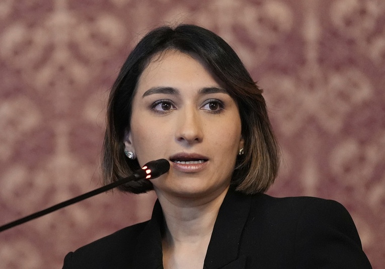 Renuncia la canciller de Colombia