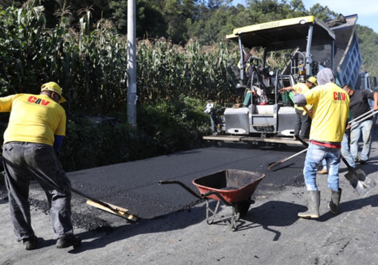 Reportan mil 500 proyectos de mantenimiento y reparación de carreteras reportan-mil-500-proyectos-de-mantenimiento-y-reparacion-de-carreteras-200524-200527.jpg