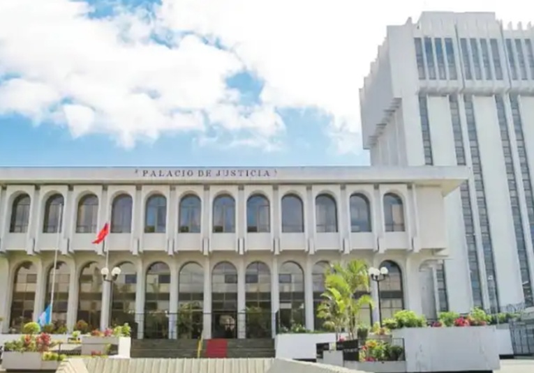 Sala judicial suspende Asamblea General del Colegio de Abogados tras acción de un abogado particular