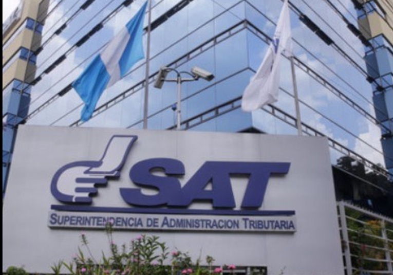 SAT descarta exoneración del pago de impuestos a los combustibles sat-descarta-exoneracion-del-pago-de-impuestos-a-los-combustibles-130901-130918.jpg