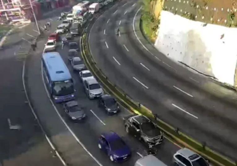 SAT reporta más de un millón de vehículos sin pago del impuesto de circulación tras cambio de fecha sat-reporta-m-s-de-un-millon-de-vehiculos-sin-pago-del-impuesto-de-circulacion-tras-cambio-de-fecha-173122-173143.jpg