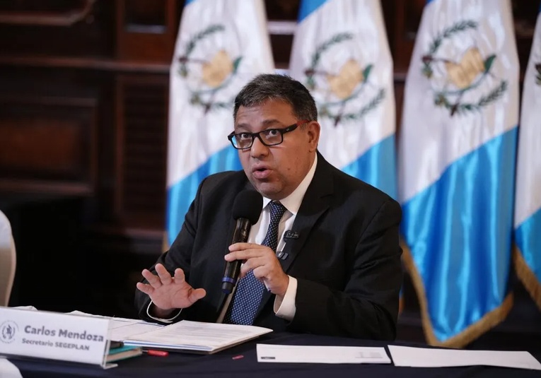 Segeplán responde a FECI Mendoza rechaza señalamientos de Curruchiche