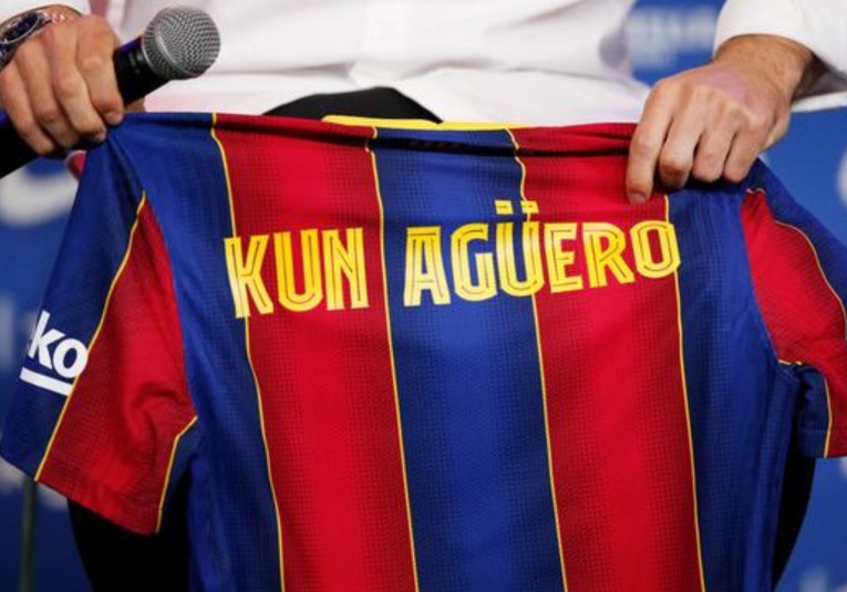 Sergio Kun Agí¼ero anuncia que se retira del fútbol sergio-kun-aguero-anuncia-que-se-retira-del-futbol-083251-083443.jpg