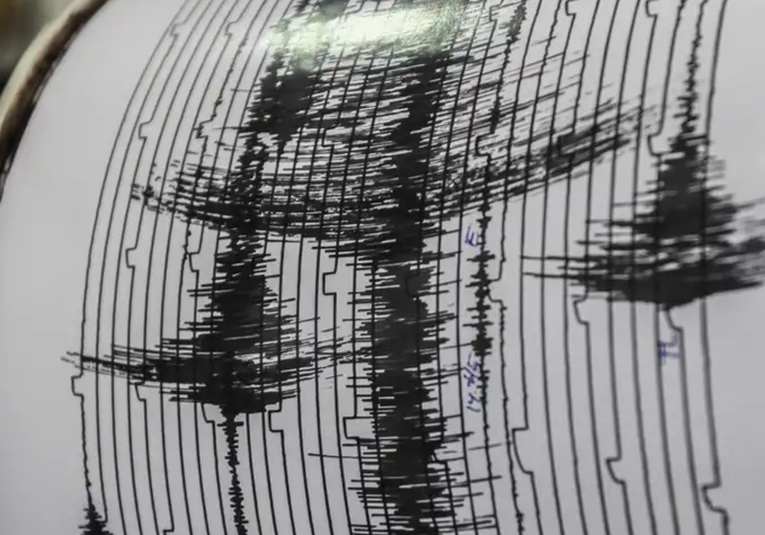 Sismo de magnitud 7,3 estremece el norte de Chile sismo-de-magnitud-7-3-estremece-el-norte-de-chile-092203-092220.jpg