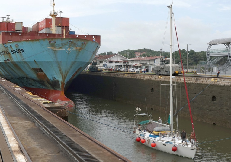 Solo dos países pueden pasar gratis sus buques de guerra por el canal de Panamá solo-dos-paises-pueden-pasar-gratis-sus-buques-de-guerra-por-el-canal-de-panam-143027-143045.jpg