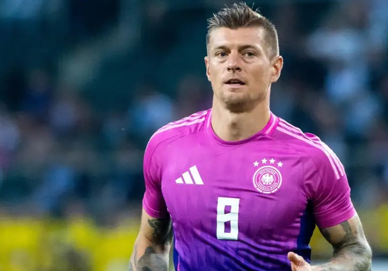 Toni Kroos, elegido mejor futbolista del año en Alemania