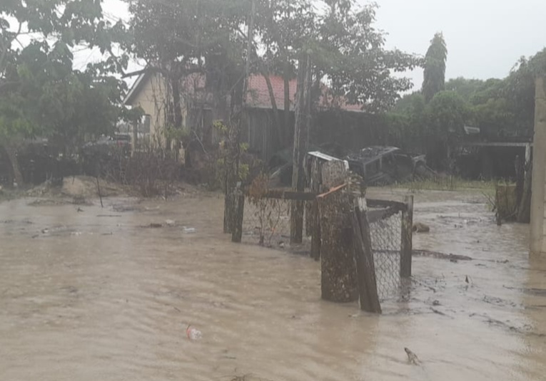 Tormenta Nadine dejó más daños de lo estimado y las lluvias continuarán, advierte Conred tormenta-nadine-dejo-m-s-danos-de-lo-estimado-y-las-lluvias-continuar-n-advierte-conred-152818-152910.jpg