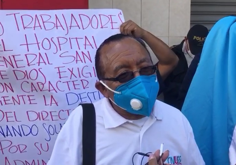 Trabajadores del Hospital San Juan de Dios piden pago de bonos