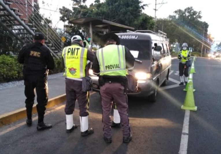 Transito de PNC multa a más de 13 mil conductores por no portar licencia transito-de-pnc-multa-a-m-s-de-13-mil-conductores-por-no-portar-licencia-153509-153620.jpg